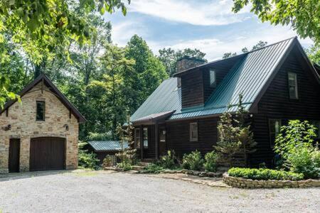 Cozy 2 Bedroom Cabin Nestled In Wooded Hideaway Monterey Buitenkant foto